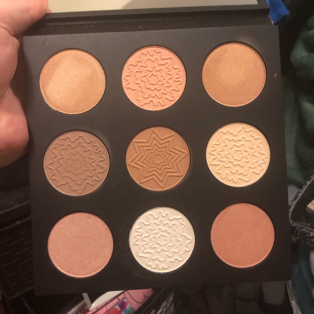 Smashbox Holidaze Contour and Spotlight Pallet